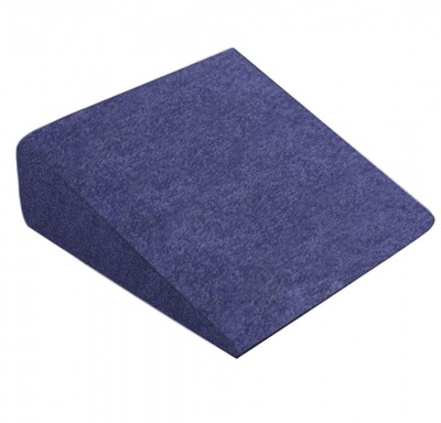 Подушка ортопедическая клиновидная Lum F-521 "Luomma" в магазине Склад Медтехники